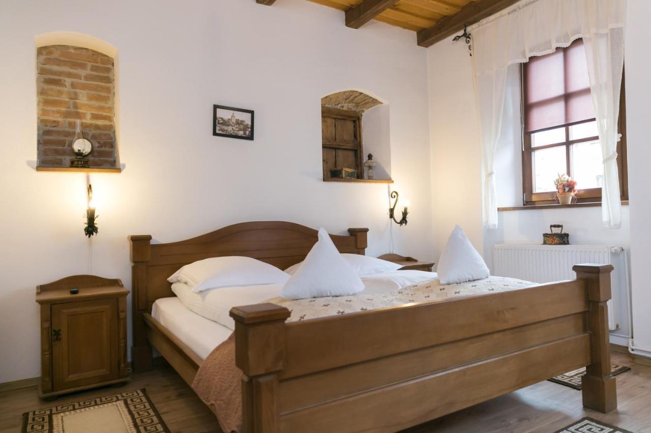 Hotel Casa Richter- Check-In Independent à Sighişoara Extérieur photo