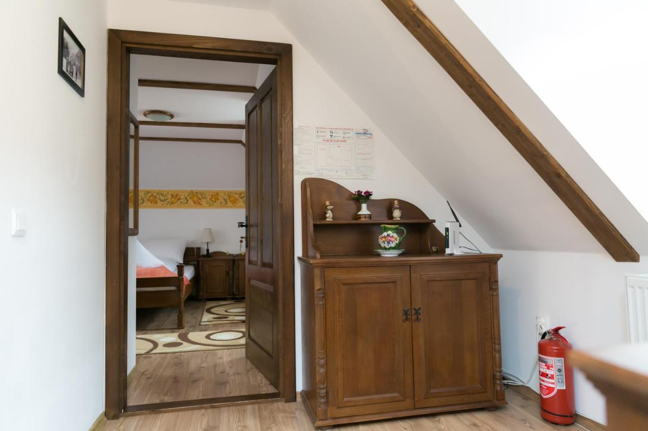 Hotel Casa Richter- Check-In Independent à Sighişoara Extérieur photo
