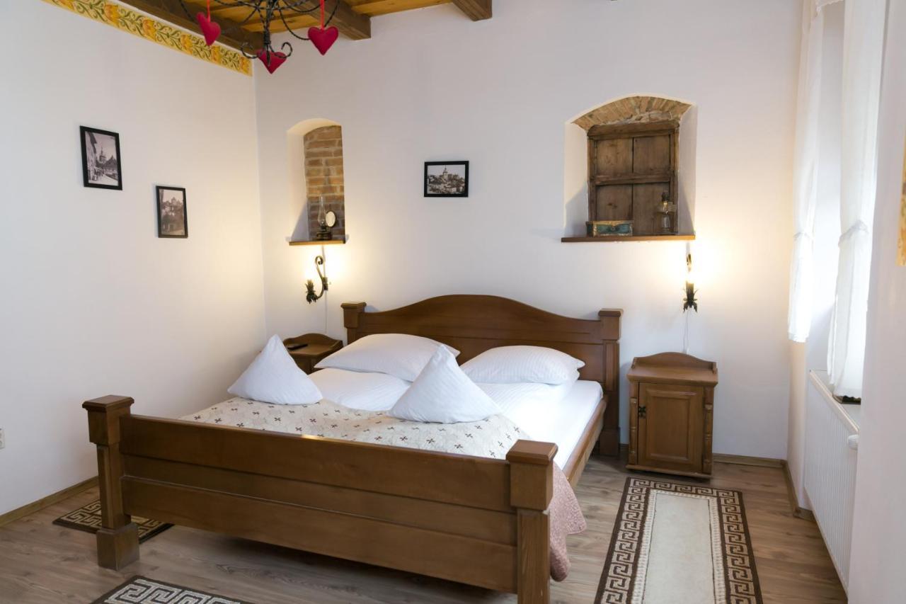 Hotel Casa Richter- Check-In Independent à Sighişoara Extérieur photo