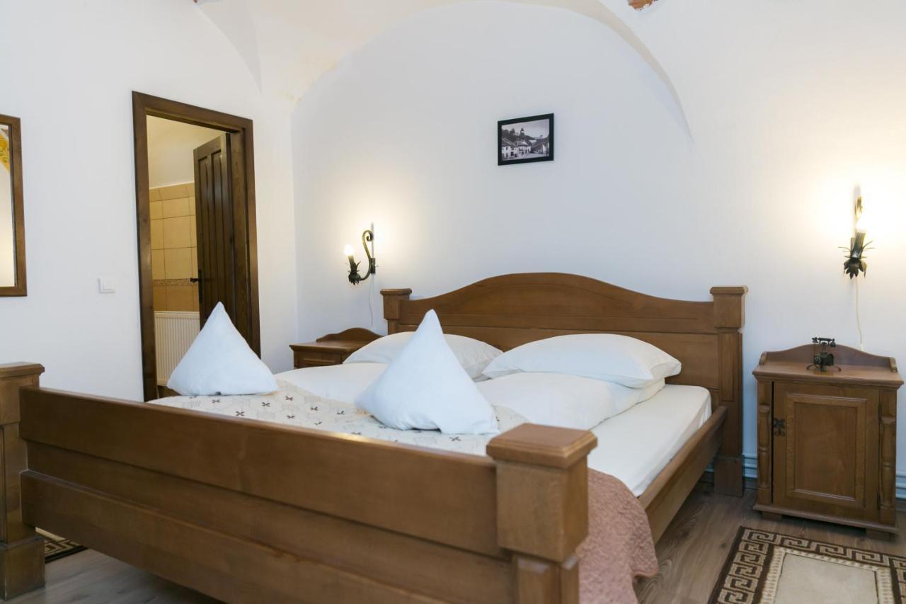 Hotel Casa Richter- Check-In Independent à Sighişoara Extérieur photo